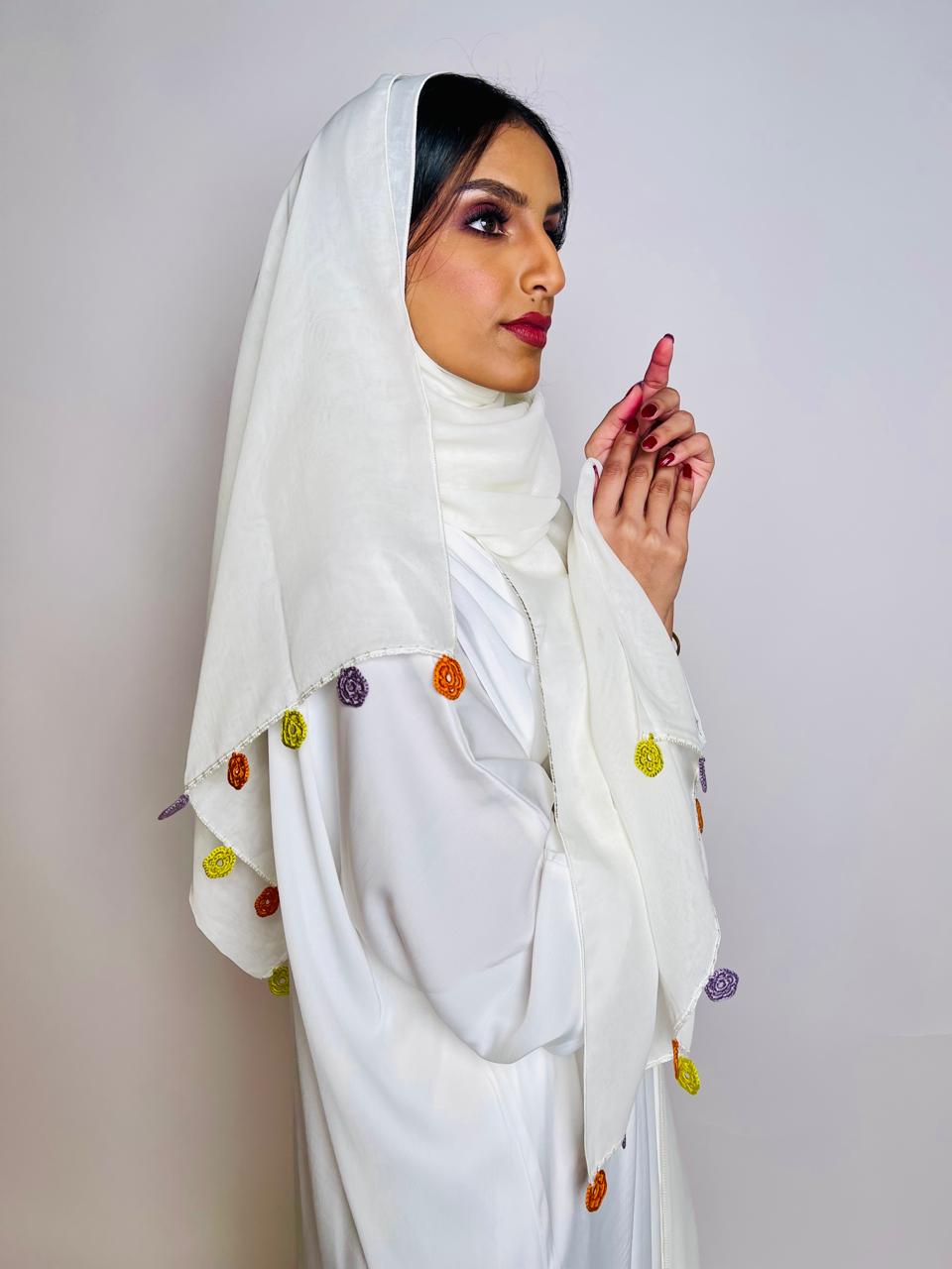 طرحه بوال اوف وايت كروشية ملون