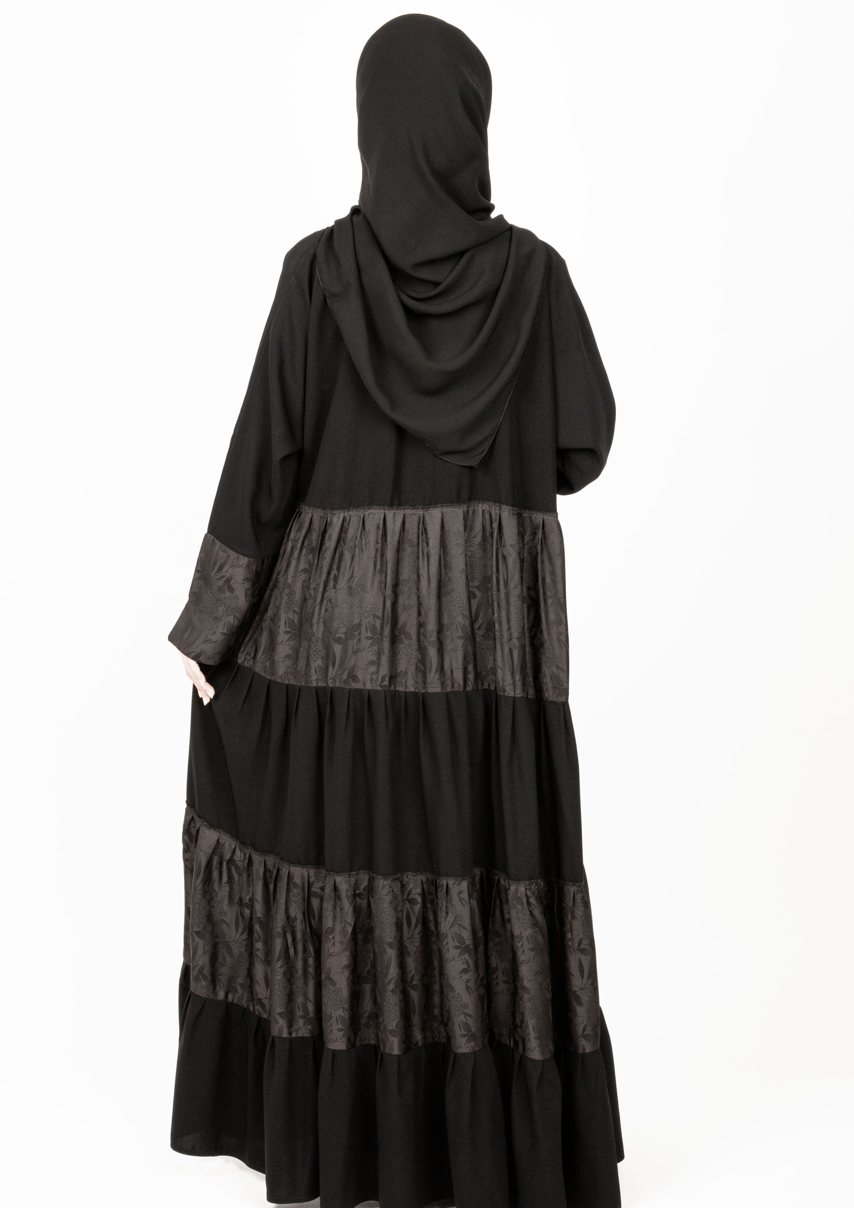 عباية سحر