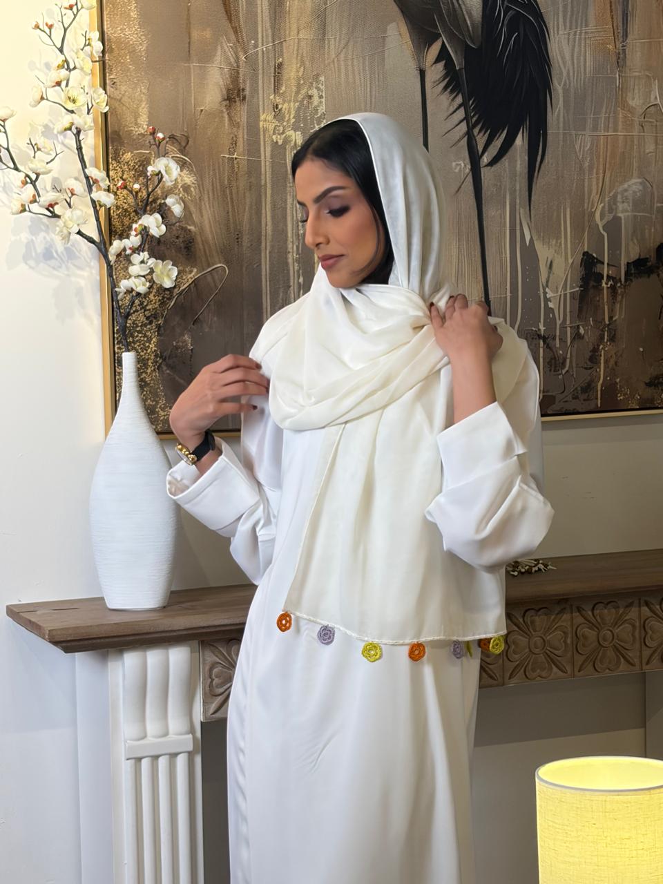 طرحه بوال اوف وايت كروشية ملون